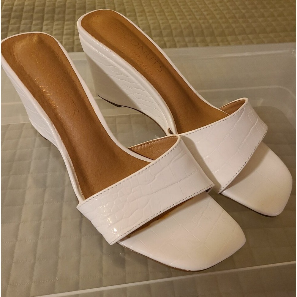 Matisse Coconut 9M  sandle, 3" heel. Off white snake embossed design. Worn once.